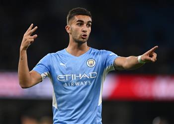 ماركا مانشستر سيتي يرفض ثلاثي برشلونة للتخلي عن فيران توريس