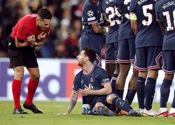 ميسي يعلق على نومه خلف الحائط أمام مانشستر سيتي ويرفض المقارنة مع مارادونا