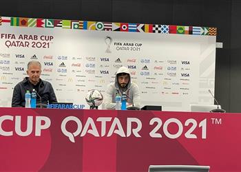 كيروش مواجهة الجزائر مثل أي مباراة وسعيد بروح اللاعبين رغم قلة الخبرة