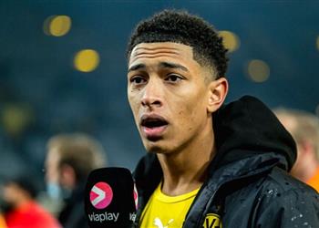 بوروسيا دورتموند يدافع عن بيلنجهام بعد هجومه على حكم مباراة بايرن ميونخ