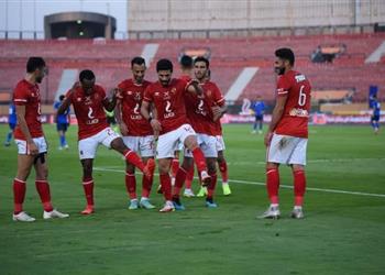 محمد صلاح لاعب الأهلي كان مناسب ا للاحتراف الأوروبي والبعض يكتفي بالشهرة والسيارة