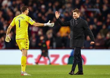 جيرارد يحذر ليفربول بعد تخطي ليستر سيتي لا توجد عاطفة وسنجعل الأمور صعبة