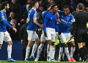 لاعب إيفرتون عن تسجيله هدف الفوز القاتل أمام آرسنال لحظة مجنونة