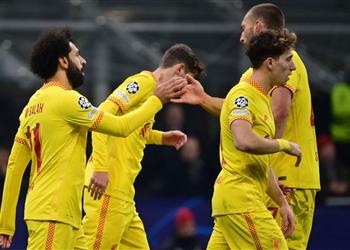 فيديو محمد صلاح يسجل وليفربول يكرر فوزه على ميلان بثنائية في دوري أبطال أوروبا