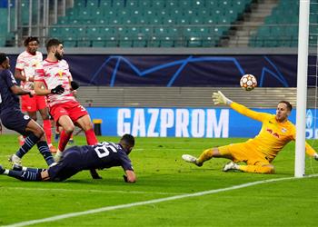 فيديو مانشستر سيتي ينهي دور المجموعات بخسارة أمام لايبزيج في دوري أبطال أوروبا