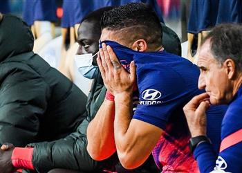 أتلتيكو مدريد يعلن إصابة سواريز قبل مباراة الديربي أمام ريال مدريد