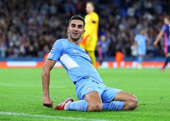 برشلونة يكثف مفاوضاته لضم توريس من مانشستر سيتي وعقبة واحدة