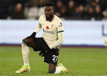 أوريجي يغيب عن تدريبات ليفربول وشكوك حول لحاقه بمباراة أستون فيلا