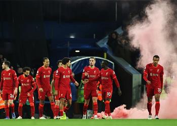 مدافع ليفربول يتفوق على ثنائي مانشستر سيتي ويفوز بجائزة لاعب شهر نوفمبر في الدوري الإنجليزي