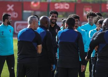 مران الأهلي موسيماني يحاضر اللاعبين وعودة حسام حسن