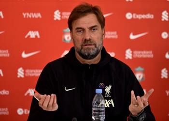 كلوب جيرارد ليس بحاجة لنصيحتي وليفربول سيقاتل بكل ما يملك أمام أستون فيلا