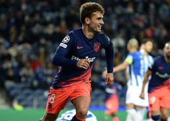 جريزمان رحيل ميسي وتغييرات المدربين سببا خروج برشلونة من دوري الأبطال