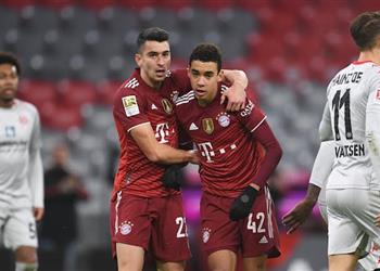 فيديو بايرن ميونخ يقلب الطاولة على ماينز ويبتعد بصدارة الدوري الألماني