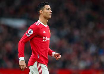 صورة طفل يتوجه بطلب إلى رونالدو قبل مباراة مانشستر يونايتد ونورويتش