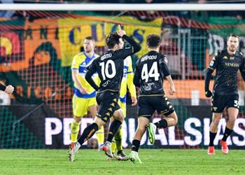 فيديو يوفنتوس يفرط في الفوز مجدد ا بتعادل إيجابي أمام فينيزيا بالدوري الإيطالي