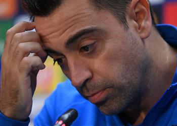 تشافي يعلق على مواجهة نابولي في الدوري الأوروبي