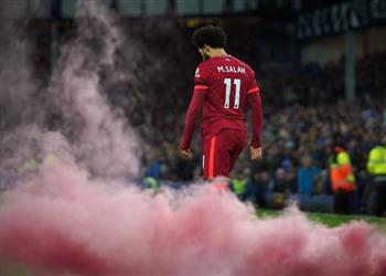 لاعب أستون فيلا السابق لـ ليفربول امنحوا محمد صلاح ما يريد