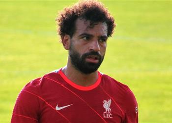 إكسبريس ميسي ورونالدو قد يلهمان ليفربول في حسم مستقبل محمد صلاح