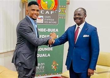 إيتو يجتمع مع وزير الرياضة الكاميروني بسبب كأس أمم إفريقيا 2021