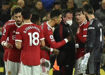 مانشستر يونايتد يعود لمقر تدريباته وشكوك بشأن إقامة مباراة برايتون