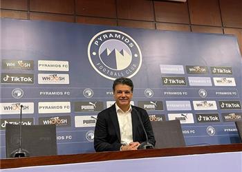 إيهاب جلال يعدد مزايا معسكر الإمارات استعداد ا لاستئناف الدوري