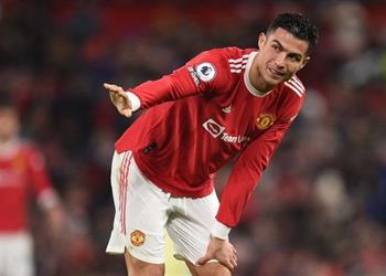 مراسل سكاي سبورتس يثير الشكوك حول إصابة رونالدو بـ كورونا