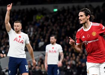 لخلافة أجويرو في برشلونة كافاني يتجاهل يوفنتوس وبوكا جونيورز