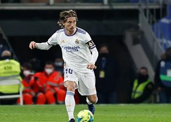 تعافي مودريتش من كورونا وشكوك بشأن مشاركته أمام قادش