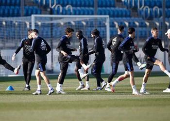 بنزيما يعود وثنائي جديد يغيبان عن تدريبات ريال مدريد قبل مواجهة قادش