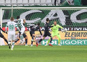 فيديو كوكا يصنع وكونيا سبور يقتنص فوز ا قاتل ا من أنطاليا سبور في الدوري التركي
