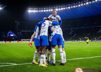 فيديو هدية لـ بايرن ميونخ هيرتا برلين يفوز على بوروسيا دورتموند في الدوري الألماني