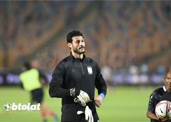 محمد الشناوي الأهلي يسعى لاستعادة لقب الأكثر تتويج ا أمام الرجاء ومستحيل أن ألعب مصاب ا