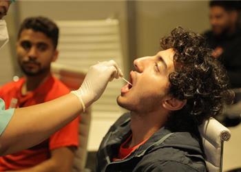 الأهلي يجري مسحة طبية استعداد ا لمواجهة الرجاء في السوبر الإفريقي