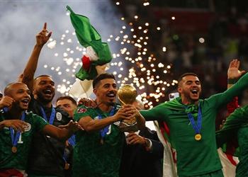 بغداد بونجاح يعد رئيس الجزائر بإنجاز تاريخي في كأس العالم 2022