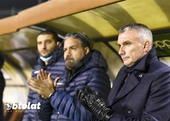 كارتيرون يوضح سبب استبعاد أوباما وتغيير رزاق سيسيه في مباراة الزمالك والمقاولون