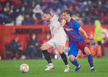 هدية لـ ريال مدريد برشلونة يكتفي بتعادل مخيب مع إشبيلية في الدوري الإسباني