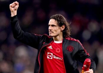 يوفنتوس يدخل الصراع مع برشلونة لضم كافاني في يناير