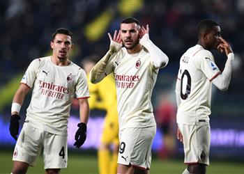 فيديو ميلان يكتسح إمبولي برباعية ونابولي يسقط أمام سبيزيا في الدوري الإيطالي