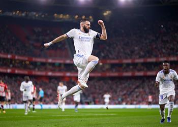 ثنائية بنزيما تقود ريال مدريد لتخطي أتلتيك بلباو في الدوري الإسباني
