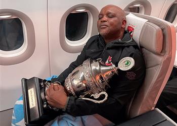 موسيماني يوجه رسالة للاعبي الأهلي والإدارة بعد الفوز بالسوبر الإفريقي