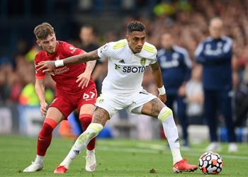 رسمي ا تأجيل مباراة ليفربول وليدز في الدوري الإنجليزي