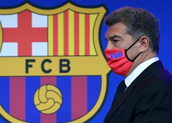 برشلونة يتوصل إلى اتفاق مع مدربه السابق بشأن مستحقاته المالية