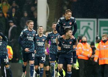 بمشاركة محمد النني فيديو آرسنال يسحق نورويتش سيتي بخماسية في الدوري الإنجليزي