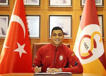 أول تعليق من مصطفى محمد بعد تعاقده النهائي مع جالطة سراي