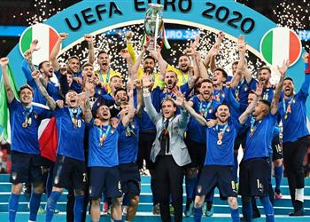 جلوب سوكر إيطاليا أفضل منتخب في العالم 2021