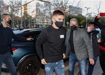سبورت تكشف سبب تأخر برشلونة في الإعلان الرسمي عن صفقة فيران توريس