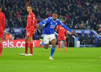 فيديو لوكمان يسجل هدف ليستر سيتي الأول أمام ليفربول