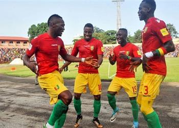 رئيس غينيا يهدد اللاعبين قبل المشاركة في أمم إفريقيا عودوا بالكأس وإلا أموالنا
