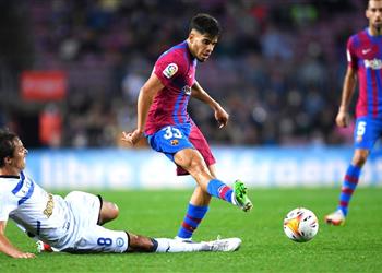 منتخب المغرب يحسم مصير الزلزولي في أمم إفريقيا بعد اتصالات برشلونة