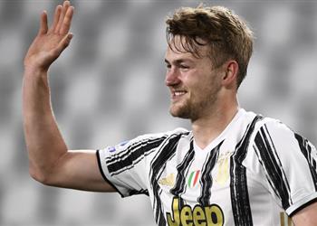 دي ليخت يعود إلى أولويات برشلونة مجدد ا